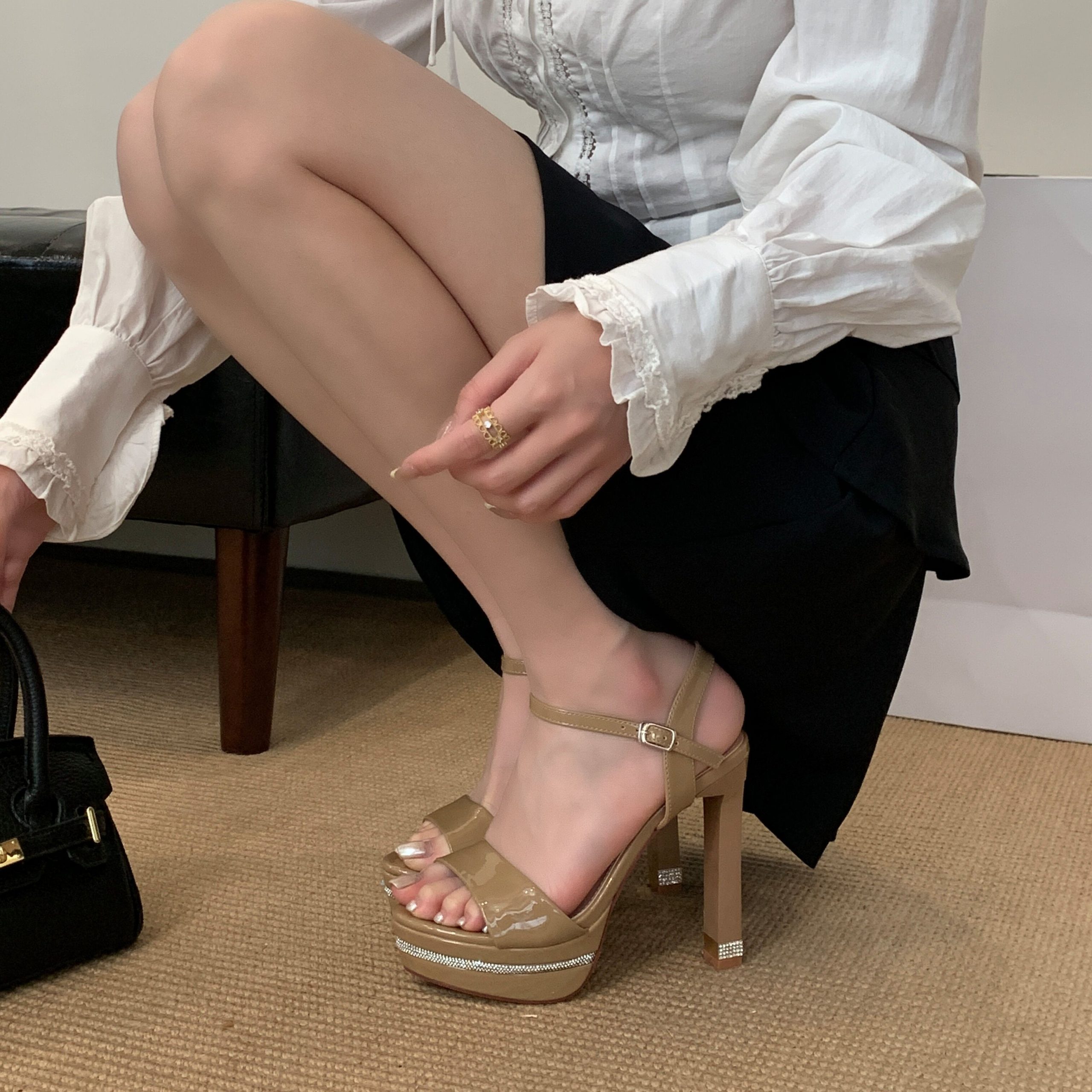 2025 Summer New Fashion Versatile Chunky Heel High Heel Sandals Waterproof Platform Rhinestone Women's Open Toe Sandals - Image 3