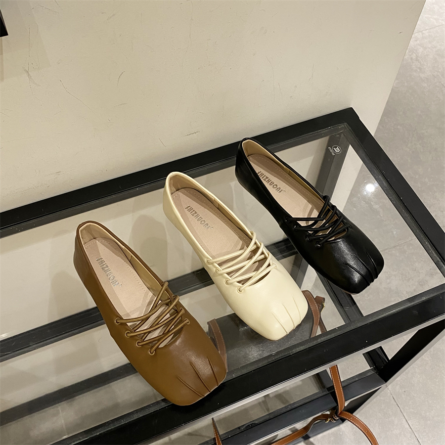 Designer Vintage Flat Shoes for Women 2024 New Autumn Winter Pleated Comfortable Shallow Mouth Soft Sole Square Toe