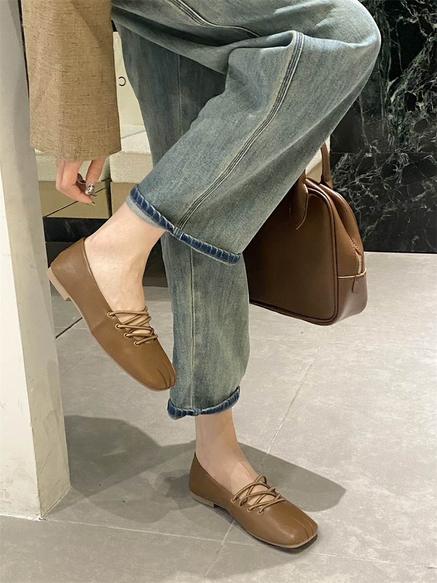 Designer Vintage Flat Shoes for Women 2024 New Autumn Winter Pleated Comfortable Shallow Mouth Soft Sole Square Toe - Image 2