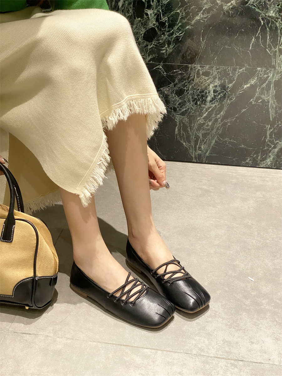 Designer Vintage Flat Shoes for Women 2024 New Autumn Winter Pleated Comfortable Shallow Mouth Soft Sole Square Toe - Image 3