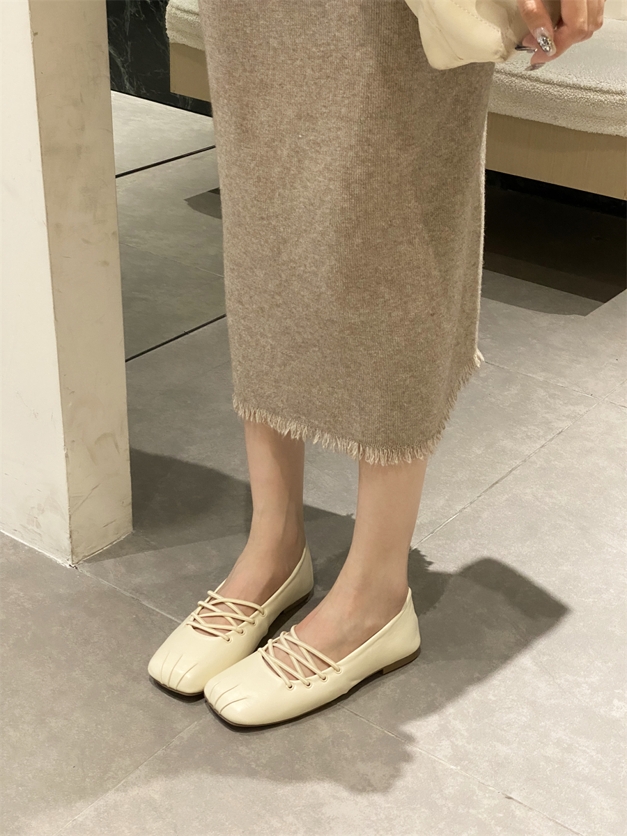 Designer Vintage Flat Shoes for Women 2024 New Autumn Winter Pleated Comfortable Shallow Mouth Soft Sole Square Toe - Image 4