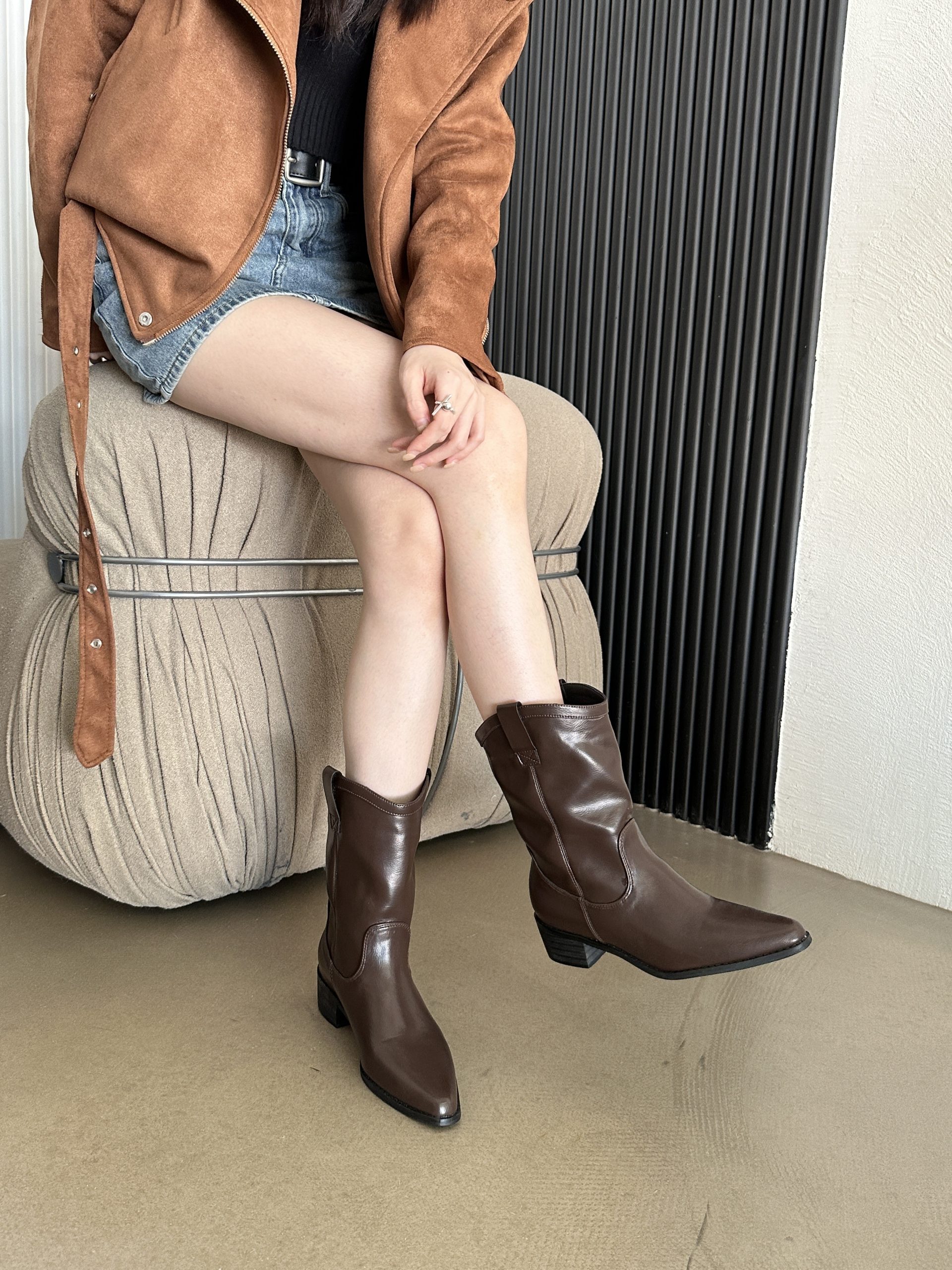 SIZHUONI Retro Chunky Heel Mid-Calf Western Cowboy Boots for Women 2024 Winter Short Boots - Image 4